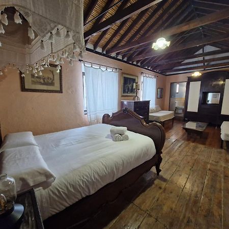 Hotel Rural Verde Oliva Comares エクステリア 写真