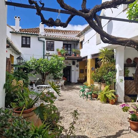 Hotel Rural Verde Oliva Comares エクステリア 写真